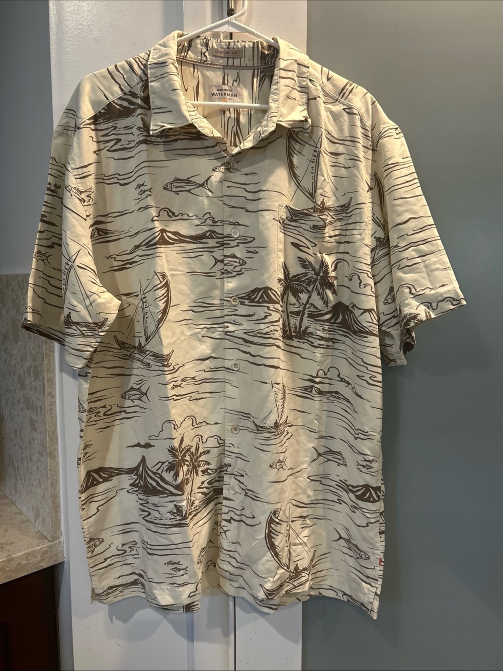 Quiksilver Waterman Collection Comfort Fit Men’s 2XL Button Up Shirt